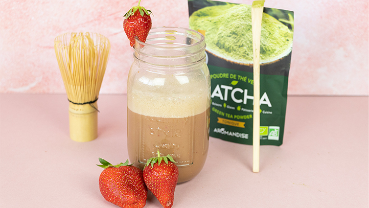 Matcha latté à la fraise